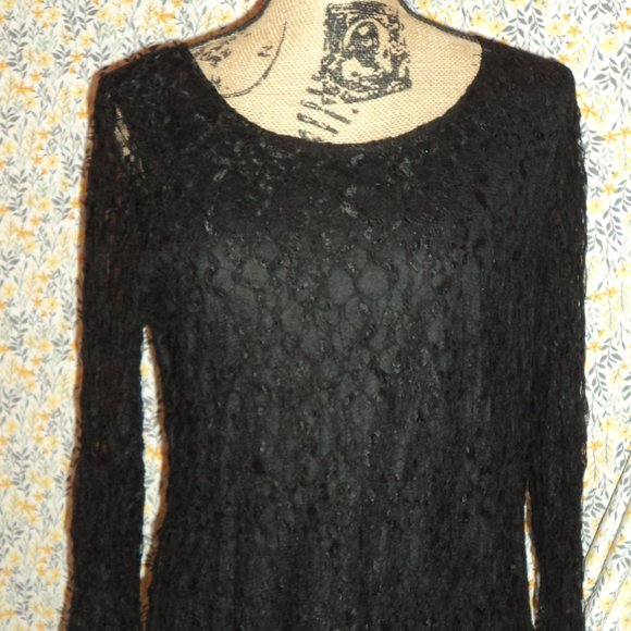 Lace Top - Picture 1 of 7